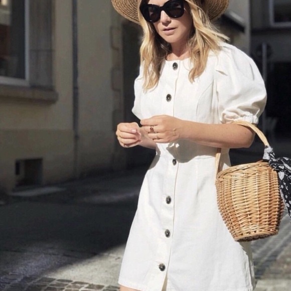 نوم خشن سافانت تضخم puff sleeve dress 